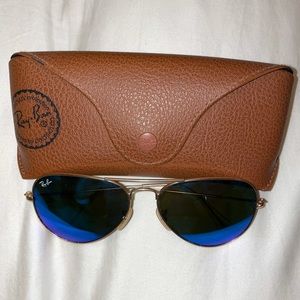 RayBan’s & case